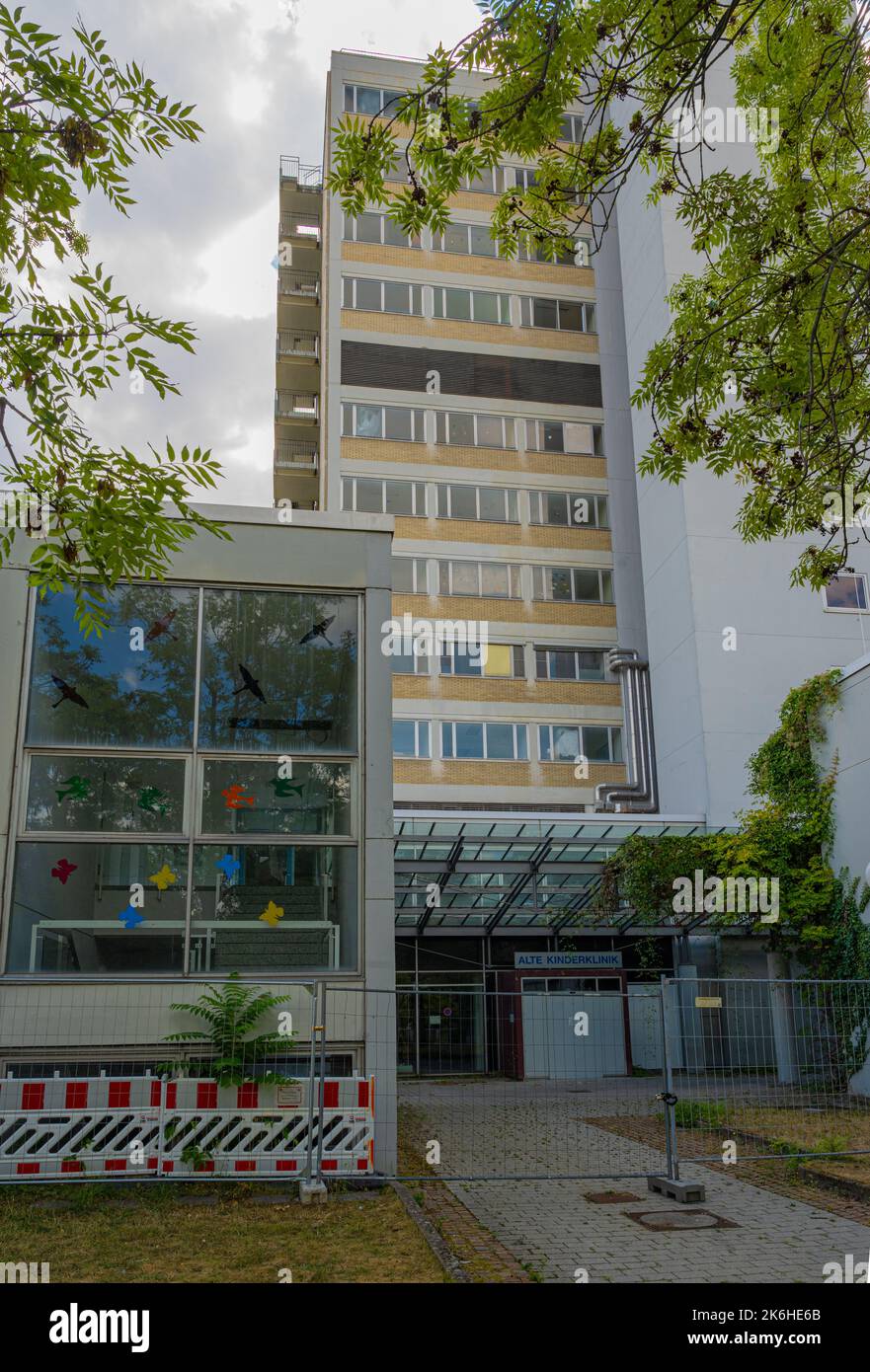 The old Children‘s Hospital of Heidelberg University at the Neuenheimer field. Baden-Wuerttemberg, Germany, Europe Stock Photo