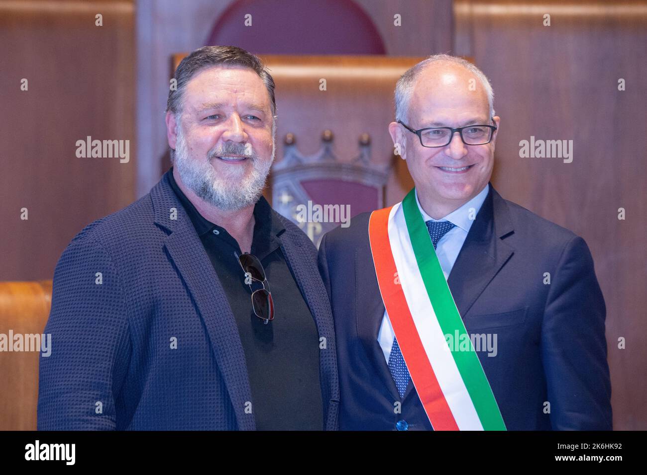 Actor Russell Crowe and Mayor of Rome Roberto Gualtieri in the Julius ...