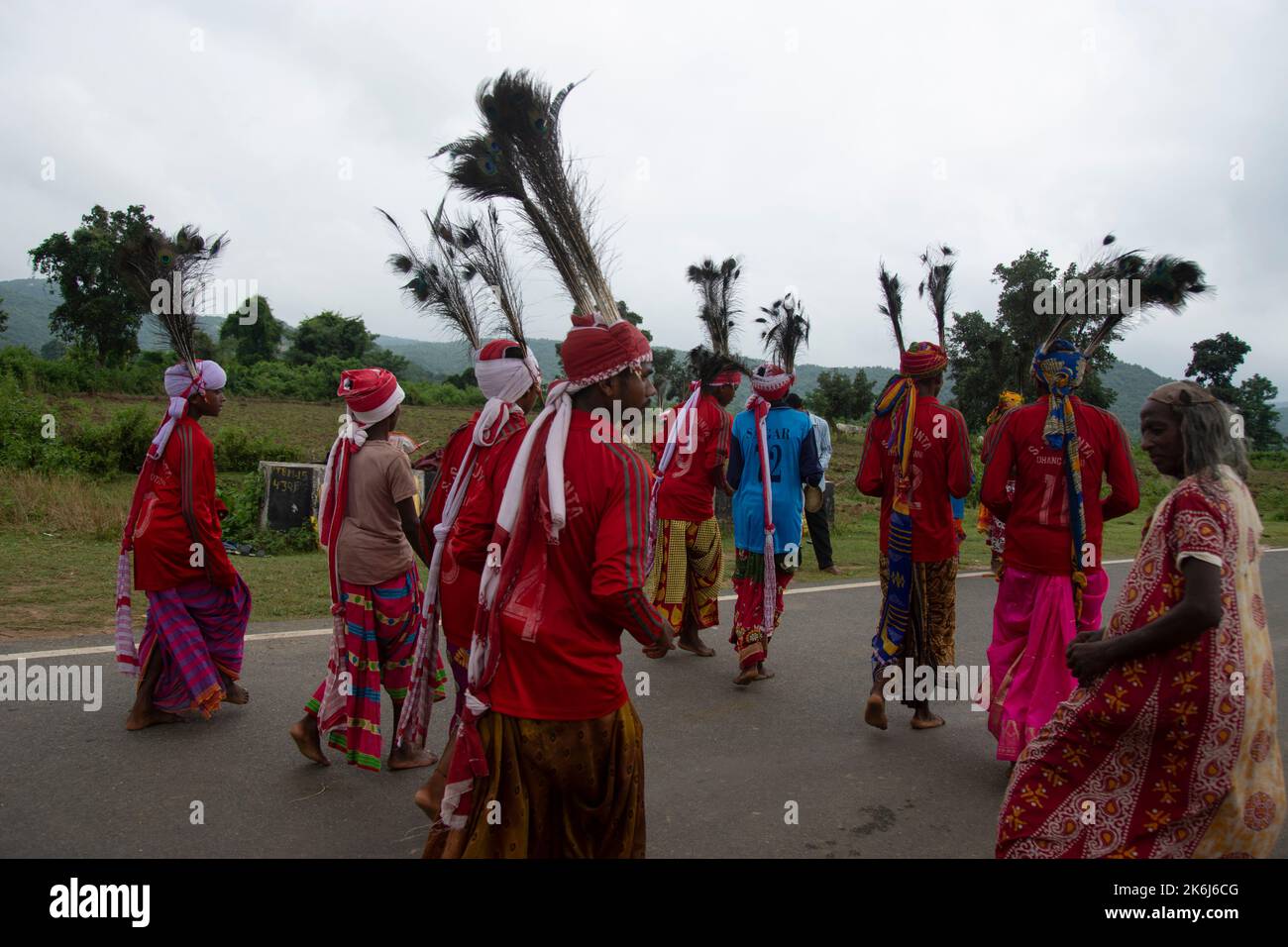 Ajodhya Hills Purulia, West Bengal 4th October 2022- Tribal people performing folk dance in a forested area. Stock Photo