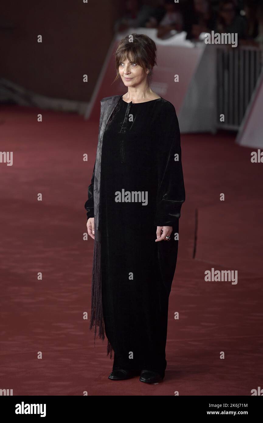 Rome, Italy. 13th Oct, 2022. ROME, ITALY - OCTOBER 13: Laura Morante attends the "Il Colibrì" and opening red carpet during the 17th Rome Film Festival at Auditorium Parco Della Musica on October 13, 2022 in Rome, Italy. Credit: dpa/Alamy Live News Stock Photo