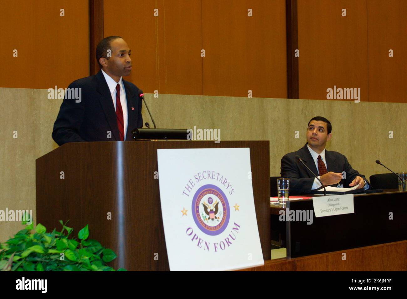 Secretary's Open Forum session in Loy Henderson Auditorium, featuring Henry Cuellar, Secretary of State for Texas, with introduction and award presentation by Alan Lang of Open Forum staff Stock Photo