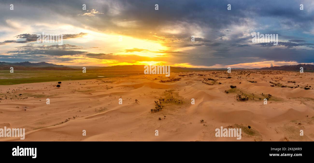Sand dunes in desert at sunset Stock Photo - Alamy