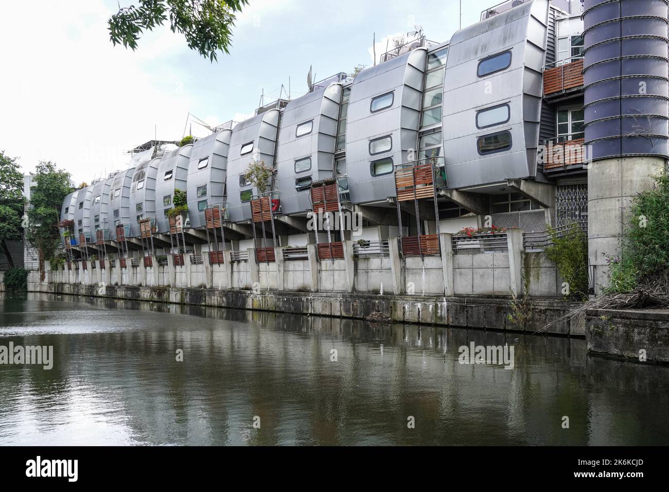 Grand Union Walk Housing by the Regents Canal in Camden Town, London England United Kingdom UK Stock Photo