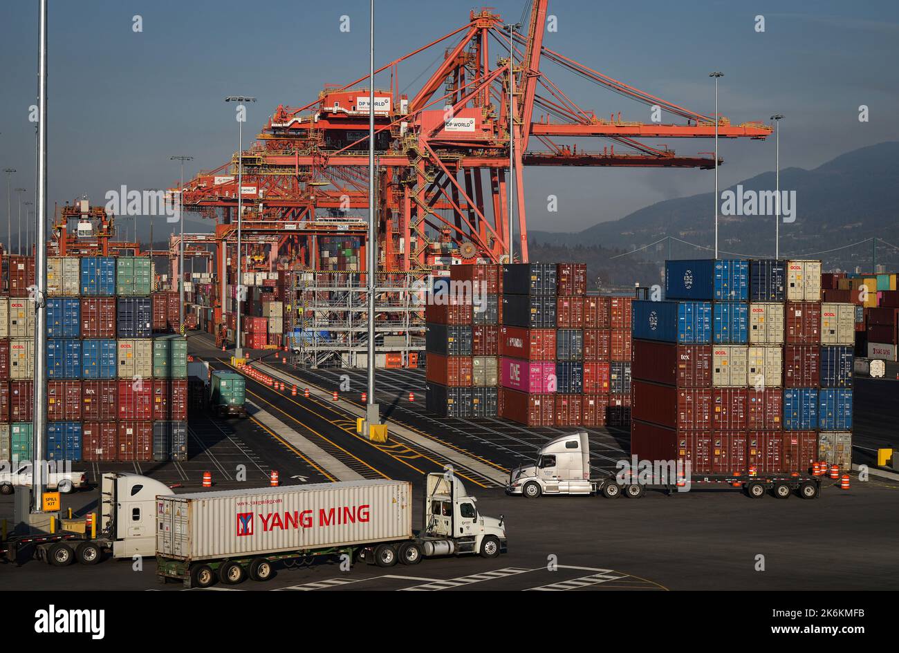 Canada. 14th Oct, 2022. A truck carries a cargo container at the Port