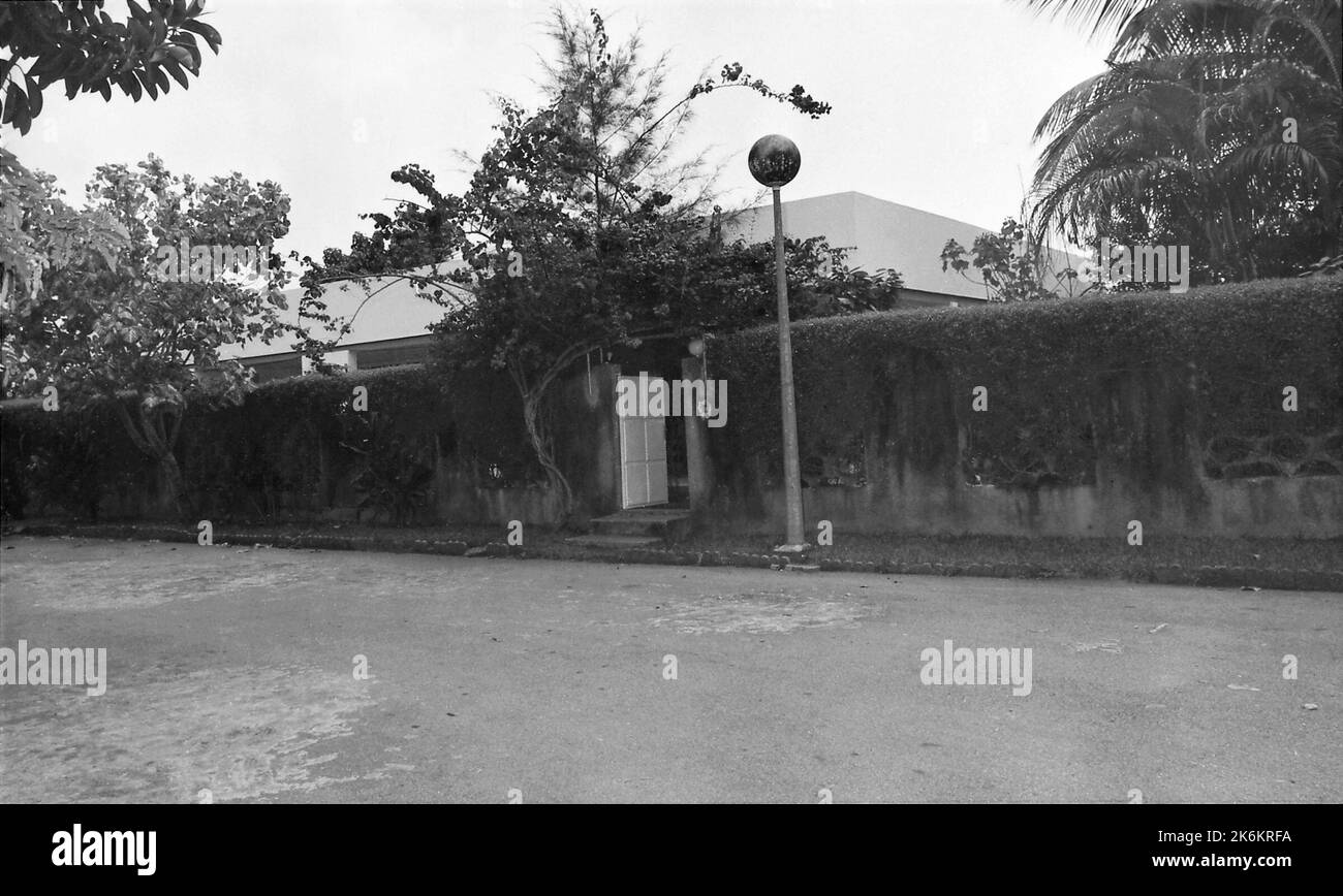 Abidjan accommodation hi-res stock photography and images - Alamy