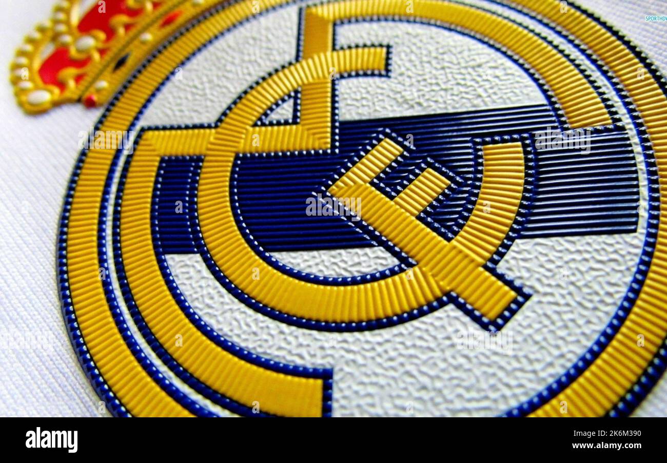 Real madrid badge hi-res stock photography and images - Alamy