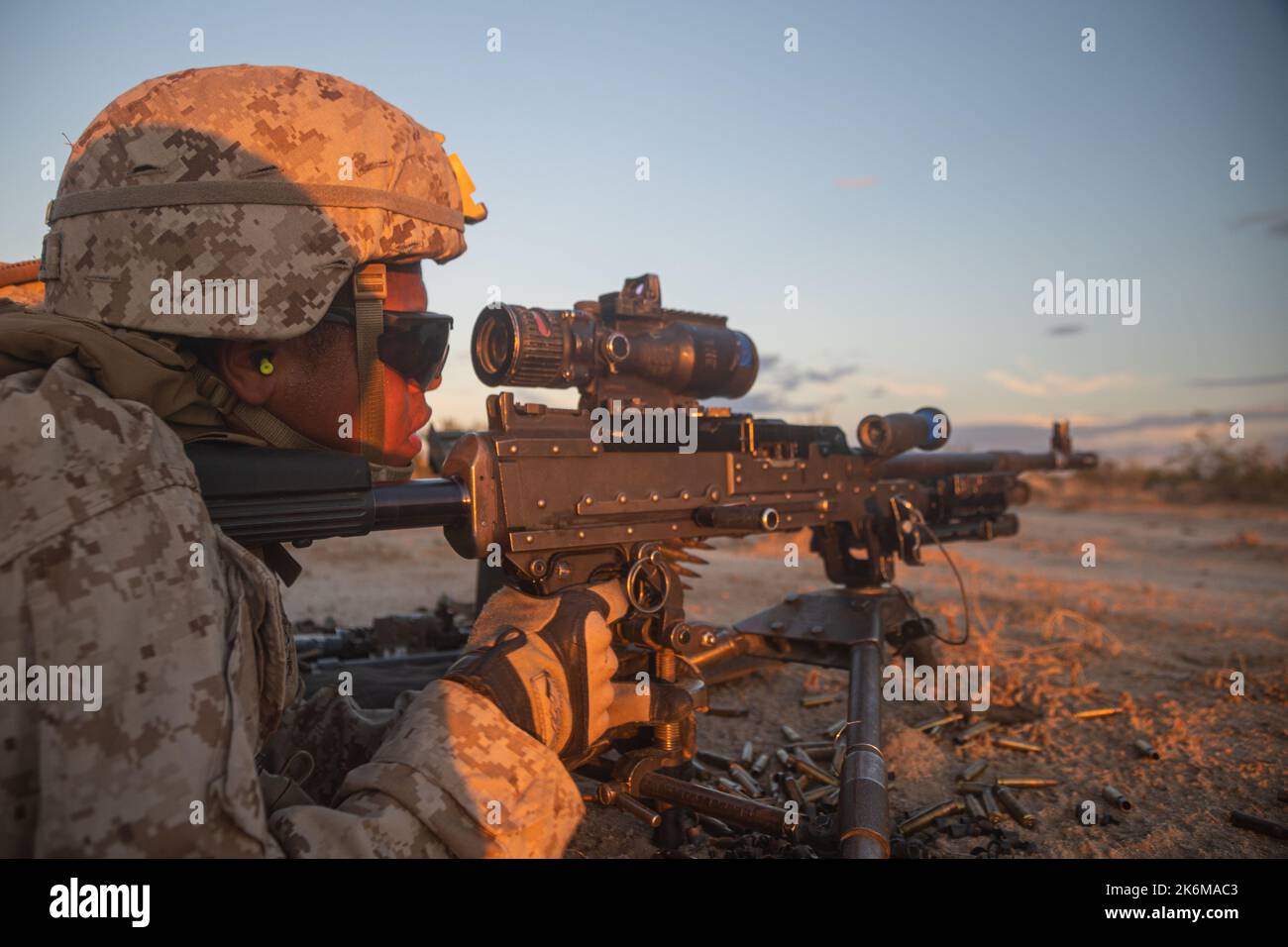 Machine gun trainin hi-res stock photography and images - Alamy