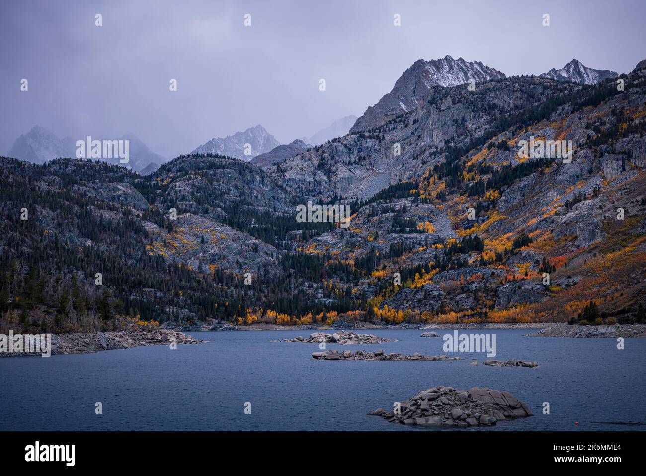 Autumn at Lake Sabrina Stock Photo Alamy