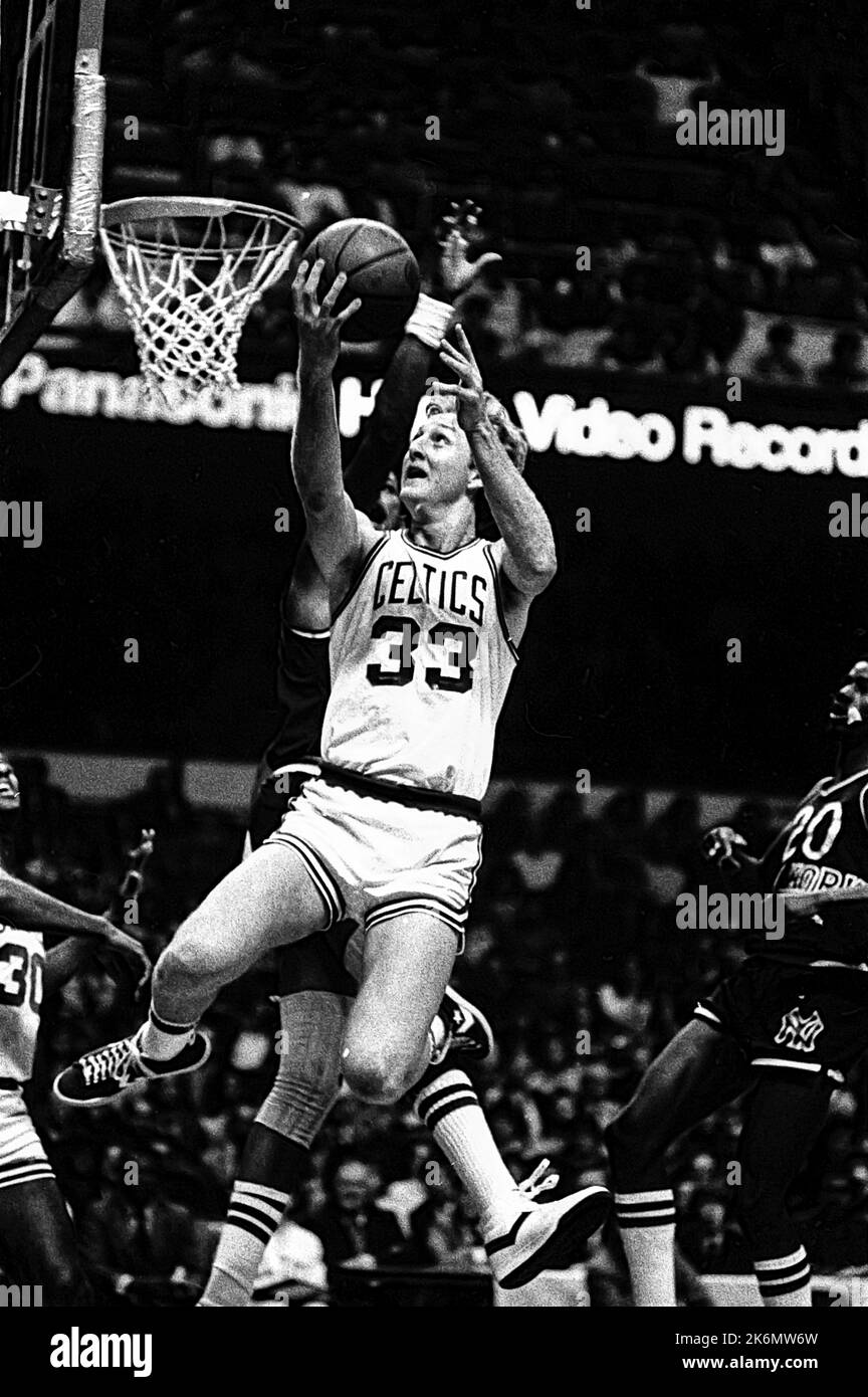 Larry bird celtics hi-res stock photography and images - Alamy