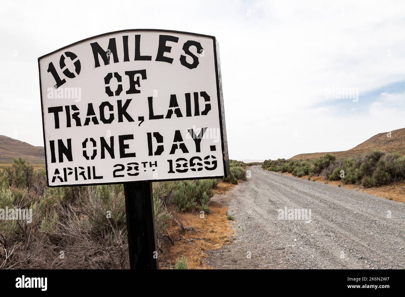 On April 28, 1869 a record was set by Chinese and Irish crews of the Central Pacific Railroad who laid 10 miles 56 feet (16.111 km) of track in one da Stock Photo