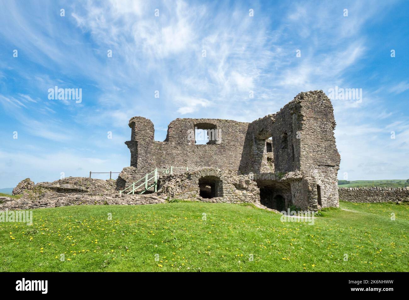 14 May 2022: Kendal, Cumbria, UK - Part of the ruins of Kendal Castle on a fine spring day. This is part of the old Manor Hall. Stock Photo