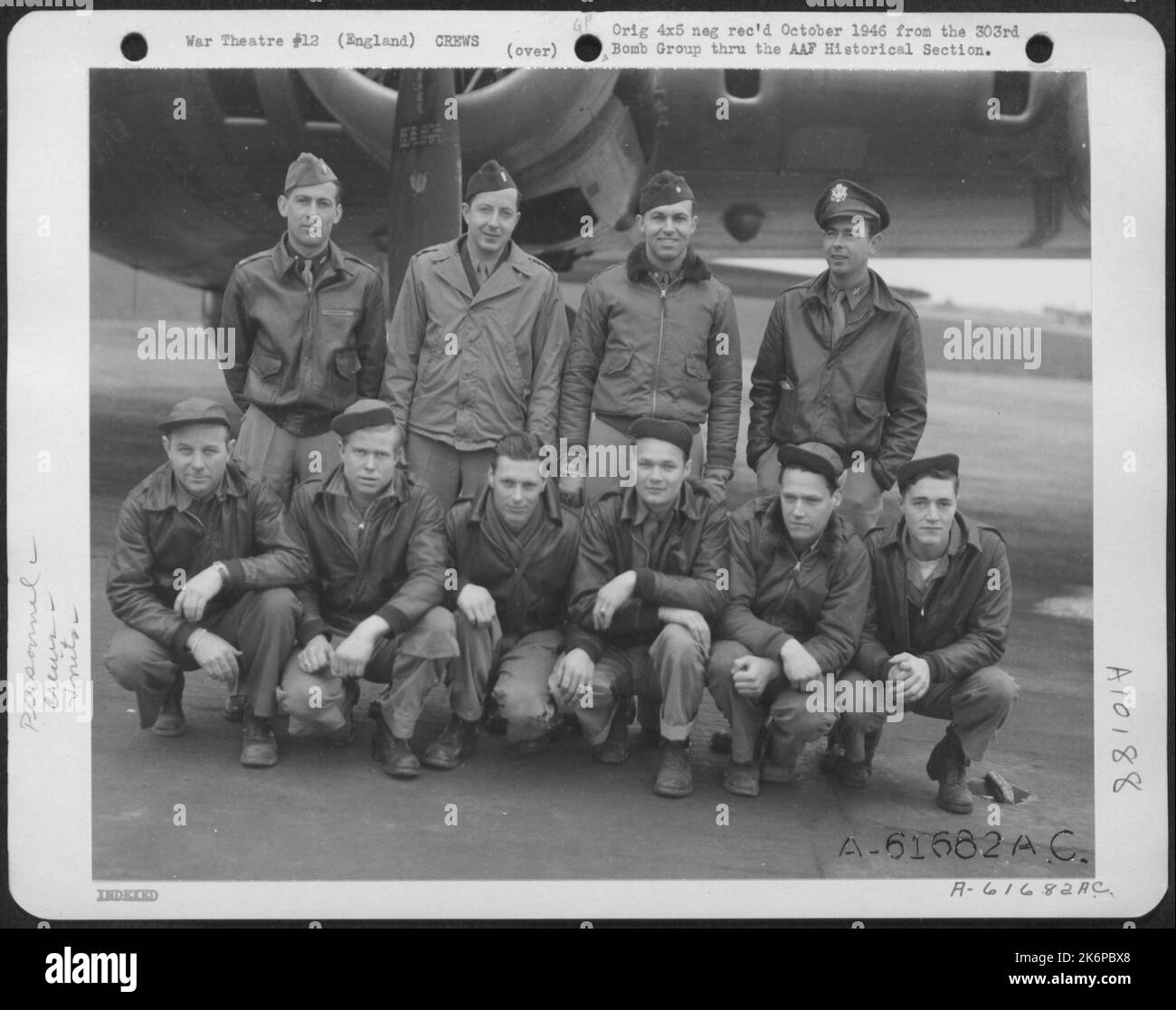 Major Shaylor, Captain Brinkley, And Lead Crew On Bombing Mission To Marienburg, Germany, Pose In Front Of A Boeing B-17 Flying Fortress. 360Th Bomb Squadron, 303Rd Bomb Group, England. 9 April 1944. Stock Photo
