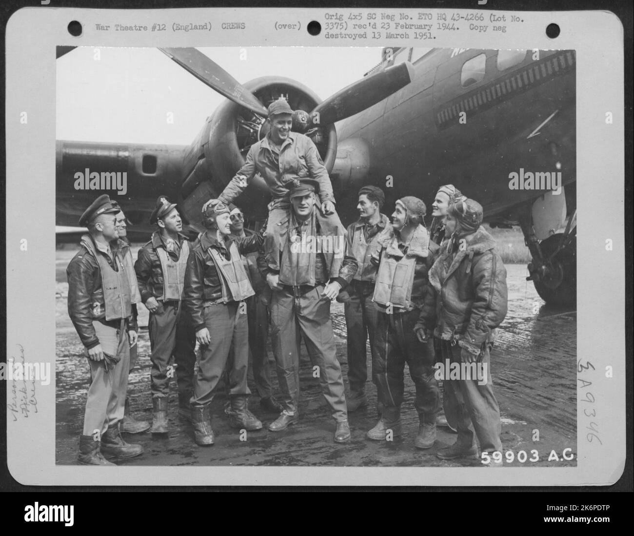 The Crew Of The Boeing B-17 'Hells Angels' Poses After Returning To Their Bases In England After Completing Their 28Th Mission. They Are, Left To Right: Lt. R.W. Joy Of San Francisco, Calif., Co-Pilot; S/Sgt. Harold E. Godwin Of Los Angeles Calif., Tail Stock Photo