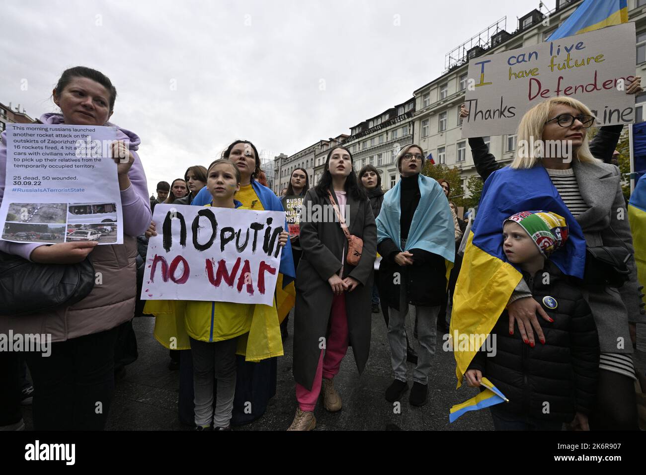 Prague, Czech Republic. 15th Oct, 2022. Several hundred people gathered