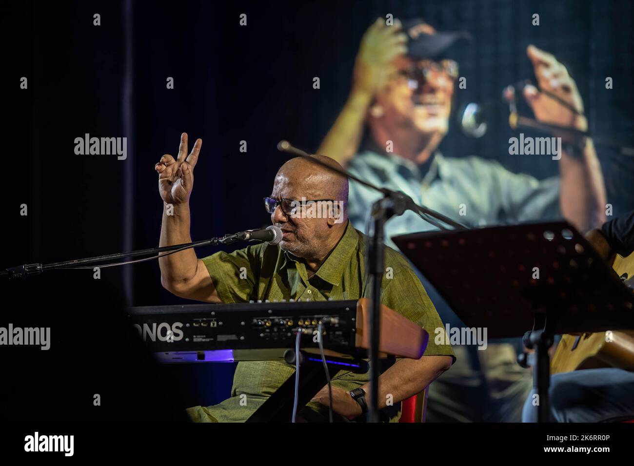 Dhaka, Bangladesh. 15th Oct, 2022. Kabir Suman, an Indian music director, songwriter, singer, composer, politician, and former journalist performing live at Engineer's Institute or Institute of Engineers, Bangladesh (IEB). Credit: SOPA Images Limited/Alamy Live News Stock Photo