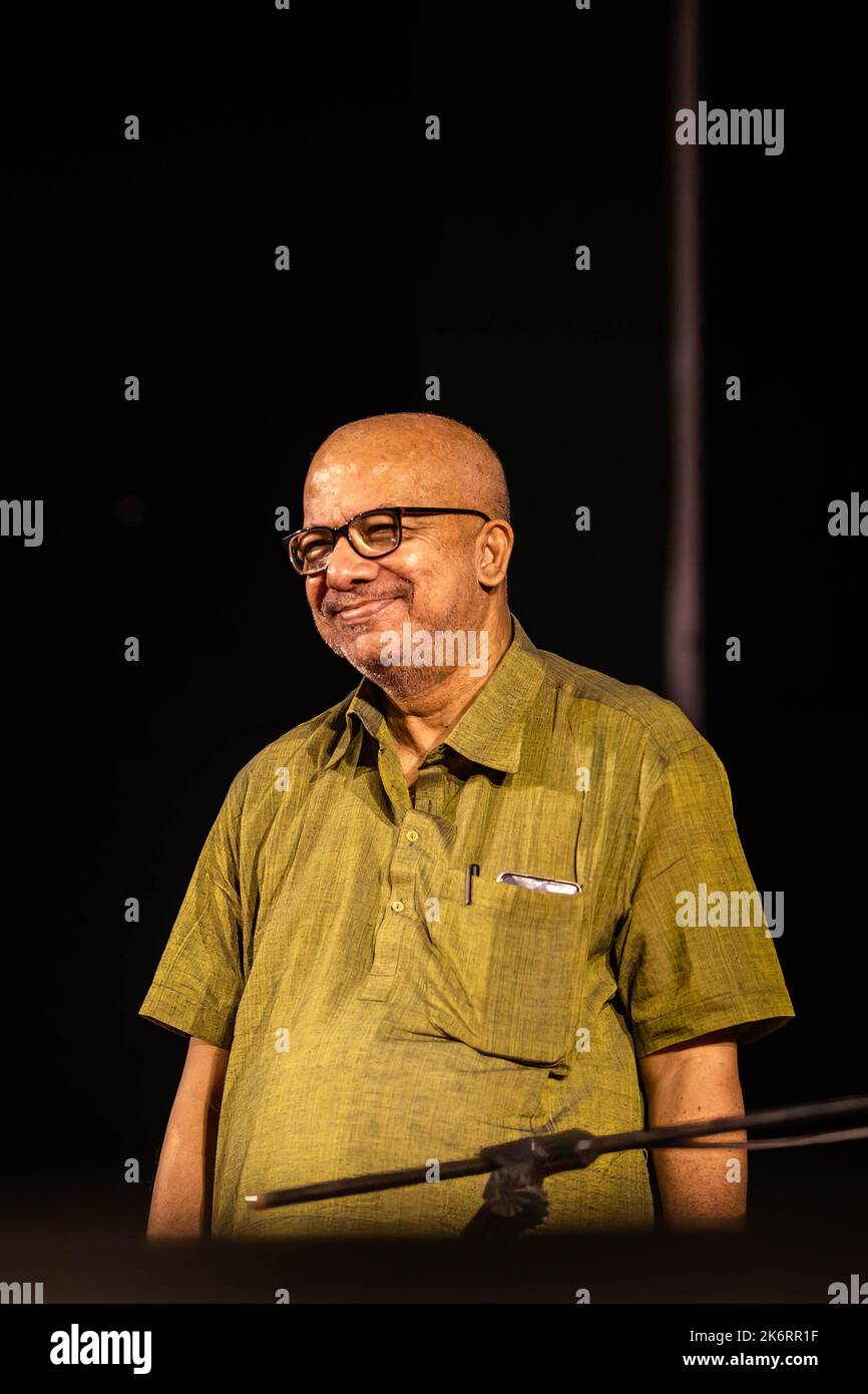 Dhaka, Bangladesh. 15th Oct, 2022. Kabir Suman, an Indian music director, songwriter, singer, composer, politician, and former journalist poses for pictures after performing live at Engineer's Institute or Institute of Engineers, Bangladesh (IEB). Credit: SOPA Images Limited/Alamy Live News Stock Photo