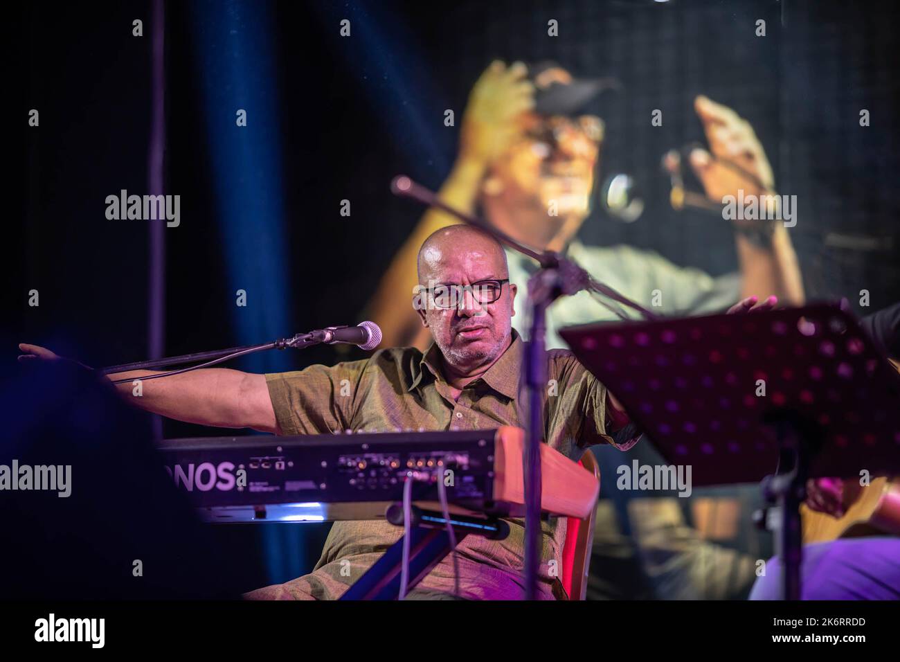 Dhaka, Bangladesh. 15th Oct, 2022. Kabir Suman, an Indian music director, songwriter, singer, composer, politician, and former journalist performing live at Engineer's Institute or Institute of Engineers, Bangladesh (IEB). (Photo by Sazzad Hossain/SOPA Images/Sipa USA) Credit: Sipa USA/Alamy Live News Stock Photo