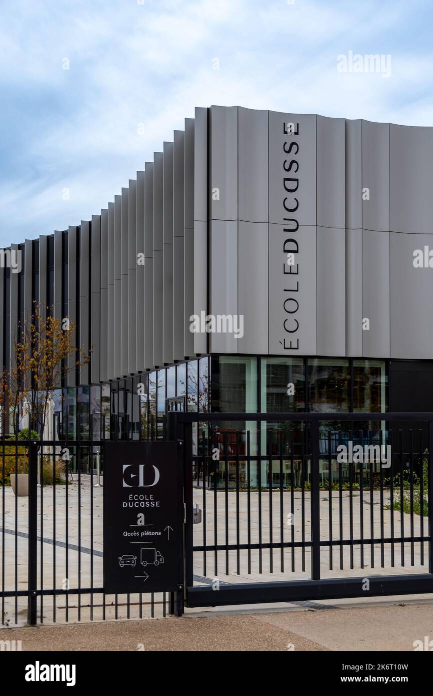 Exterior view of the main campus of Ecole Ducasse, a world renowned French school specializing in cooking, pastry and culinary arts training Stock Photo