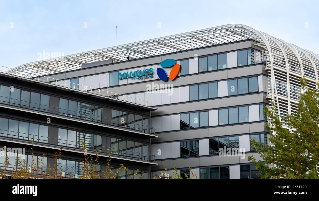 Exterior view of the technopole building of Bouygues Telecom, French telecommunications operator, subsidiary of the Bouygues group Stock Photo