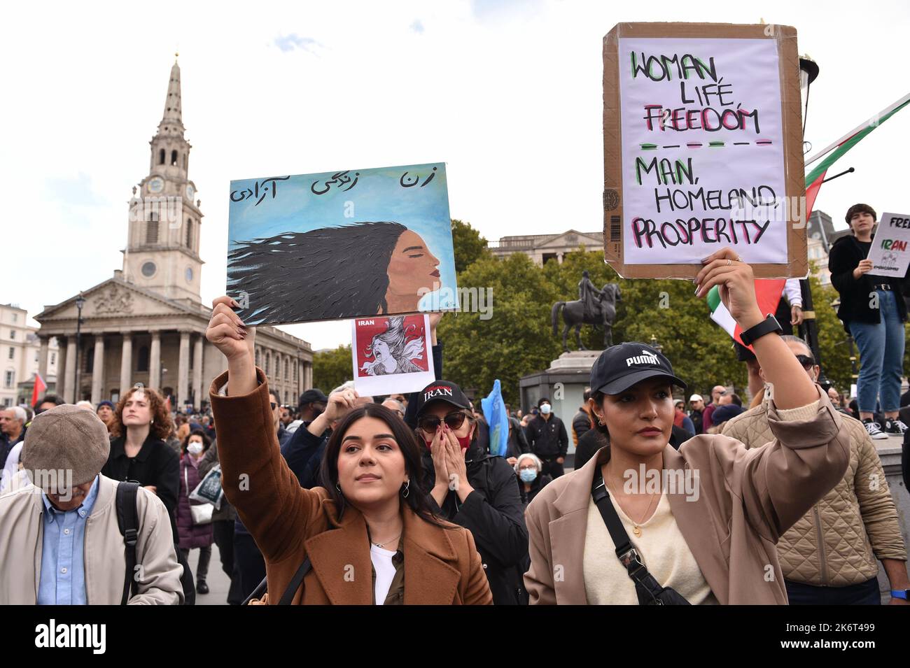 London England Uk 15th Oct 2022 Protesters Hold Placards During