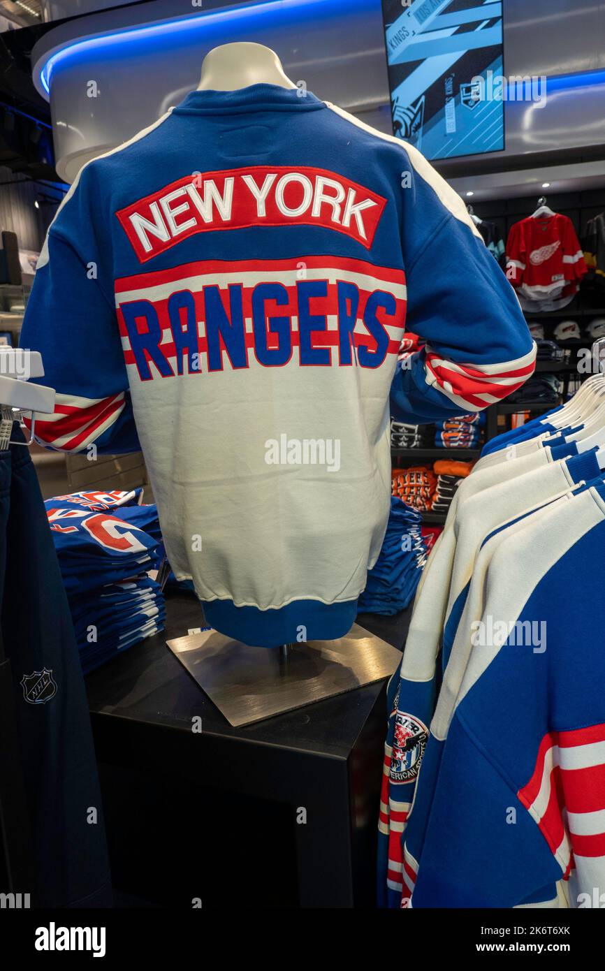 New york rangers fans hi-res stock photography and images - Alamy