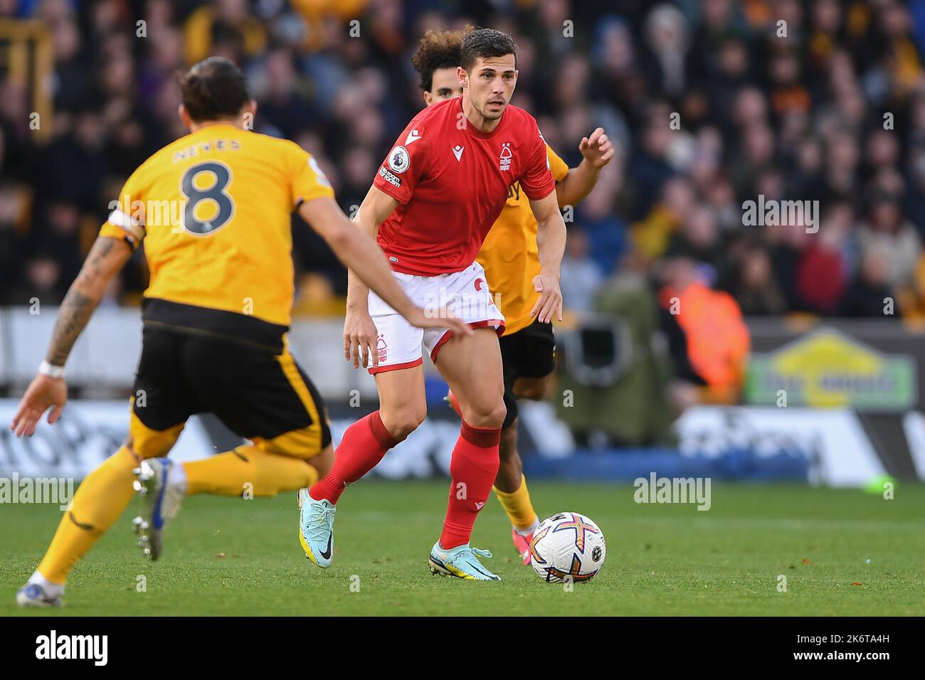 Remo Freuler of Nottingham Forest during the Premier League match between Wolverhampton Wanderers and Nottingham Forest at Molineux, Wolverhampton on Saturday 15th October 2022. (Credit: Jon Hobley | MI News) Credit: MI News & Sport /Alamy Live News Stock Photo