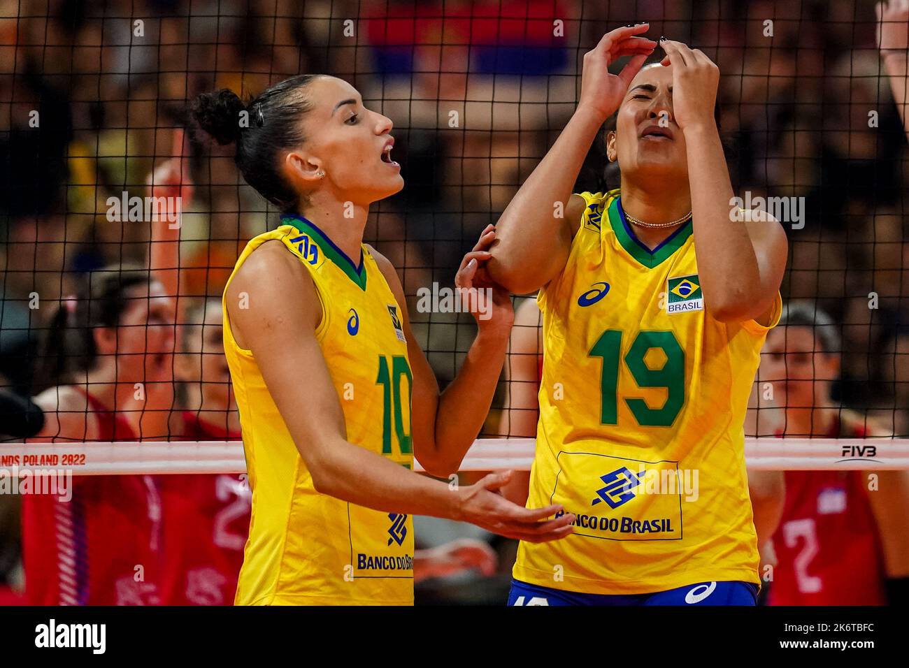 Apeldoorn, Netherlands. 15th Oct, 2022. APELDOORN, NETHERLANDS - OCTOBER 15: Gabriela Gabi Braga Guimaraes of Brazil and Tainara Lemes Santos of Brazil react during the Final match between Brazil and Serbia on Day 20 of the FIVB Volleyball Womens World Championship 2022 at the Omnisport Apeldoorn on October 15, 2022 in Apeldoorn, Netherlands (Photo by Rene Nijhuis/Orange Pictures) Credit: Orange Pics BV/Alamy Live News Stock Photo