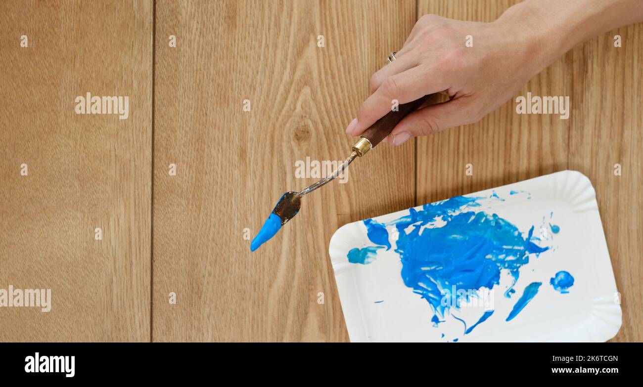 Hand draw oil paint hi-res stock photography and images - Alamy