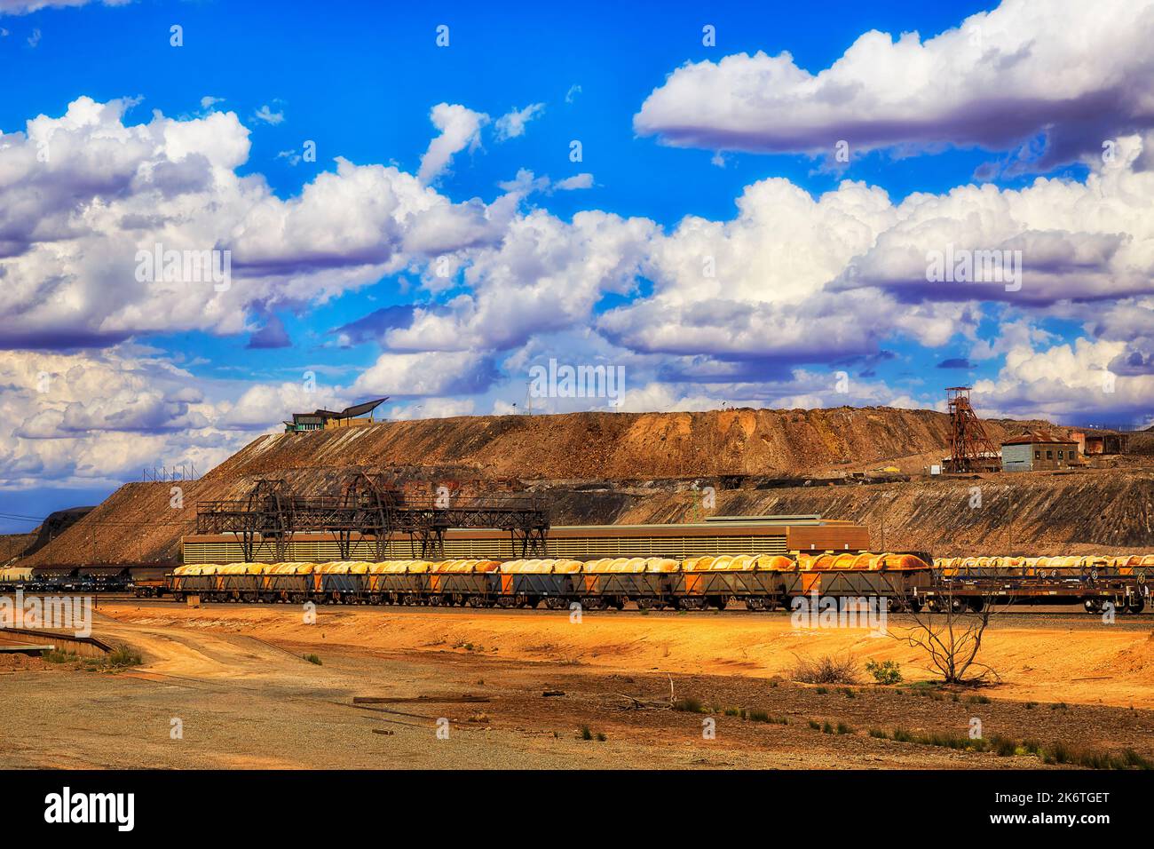 Bhp Train Hi-res Stock Photography And Images - Alamy