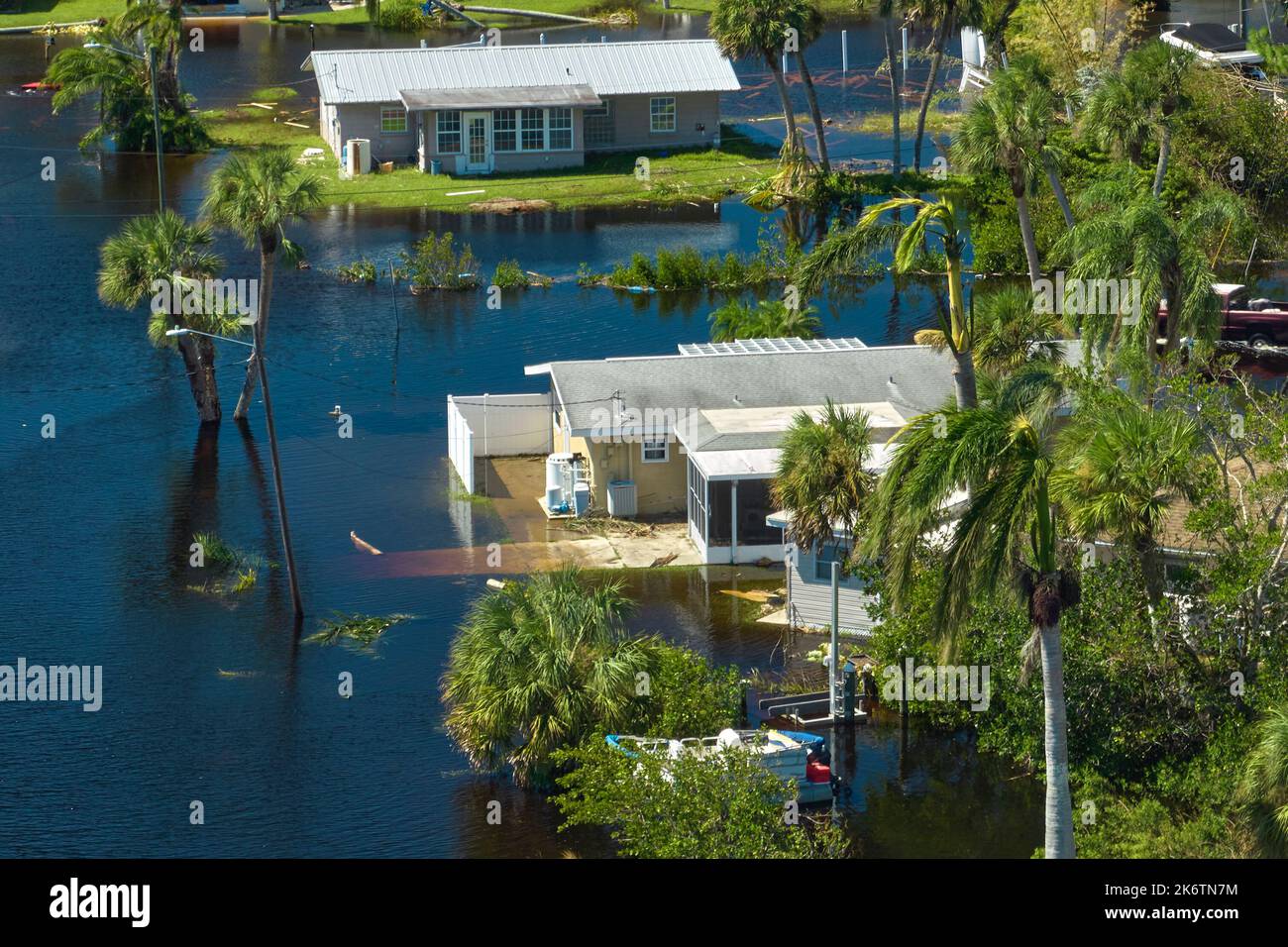 Surrounded by hurricane Ian rainfall flood waters homes in Florida ...
