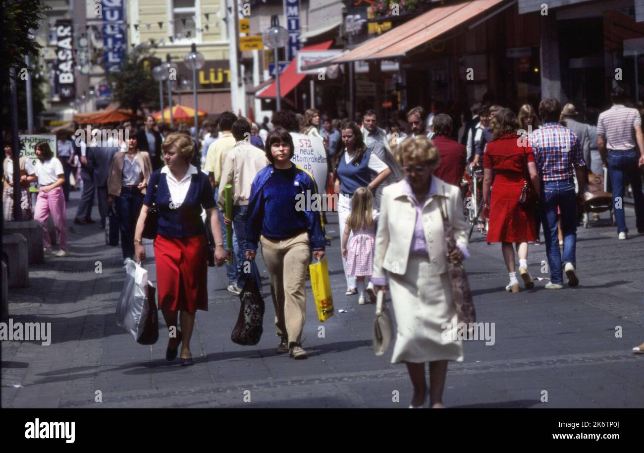 HISTORICAL EVENTS IN 1981 visual data 8