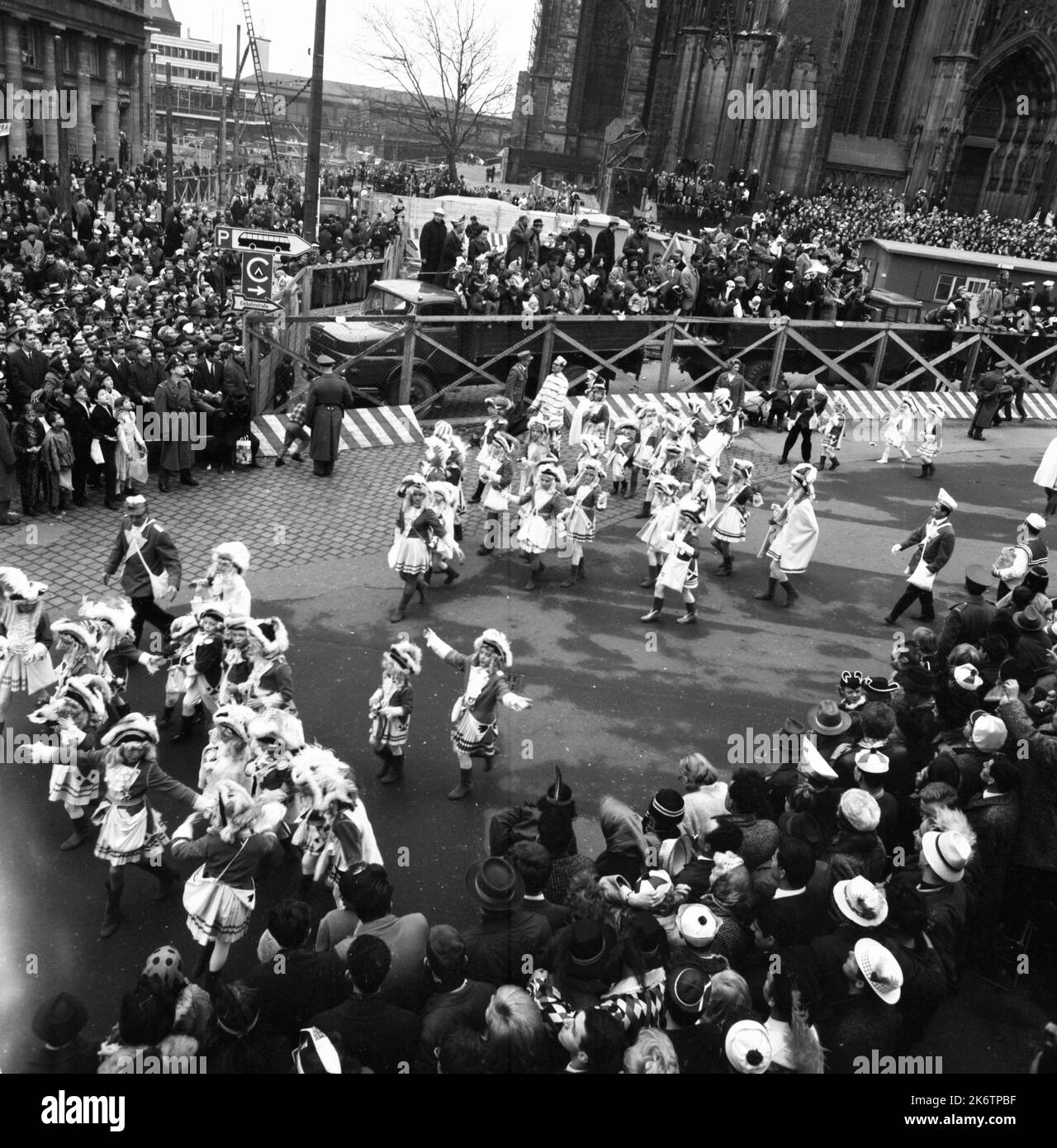 The Carnival Parade In 1966 In Cologne Germany Stock Photo Alamy the-carnival-parade-in-1966-in-cologne-germany-stock-photo-alamy