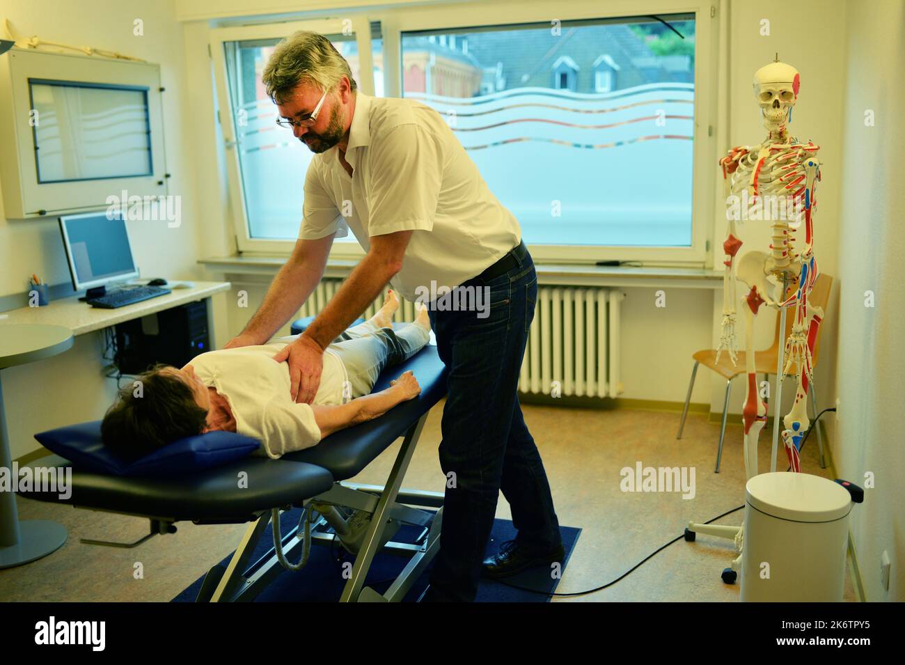 Consultation in a specialist group practice for orthopaedics on 28. 06. 2017 in Iserlohn, Germany Stock Photo