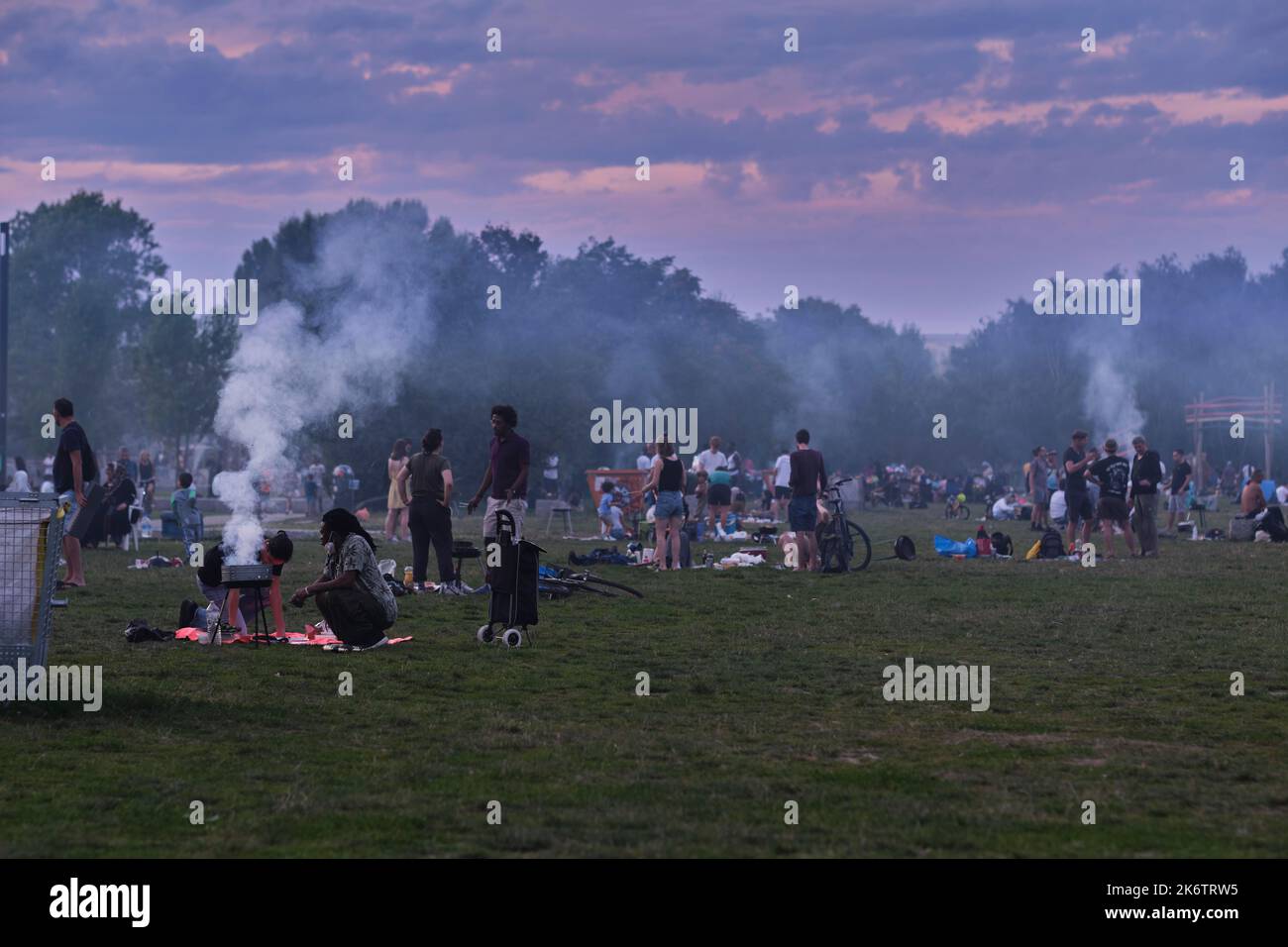 Germany, Berlin, 15. 08. 2021, Mauerpark, TGriller, dense smoke over the park C Rolf Zoellner Stock Photo
