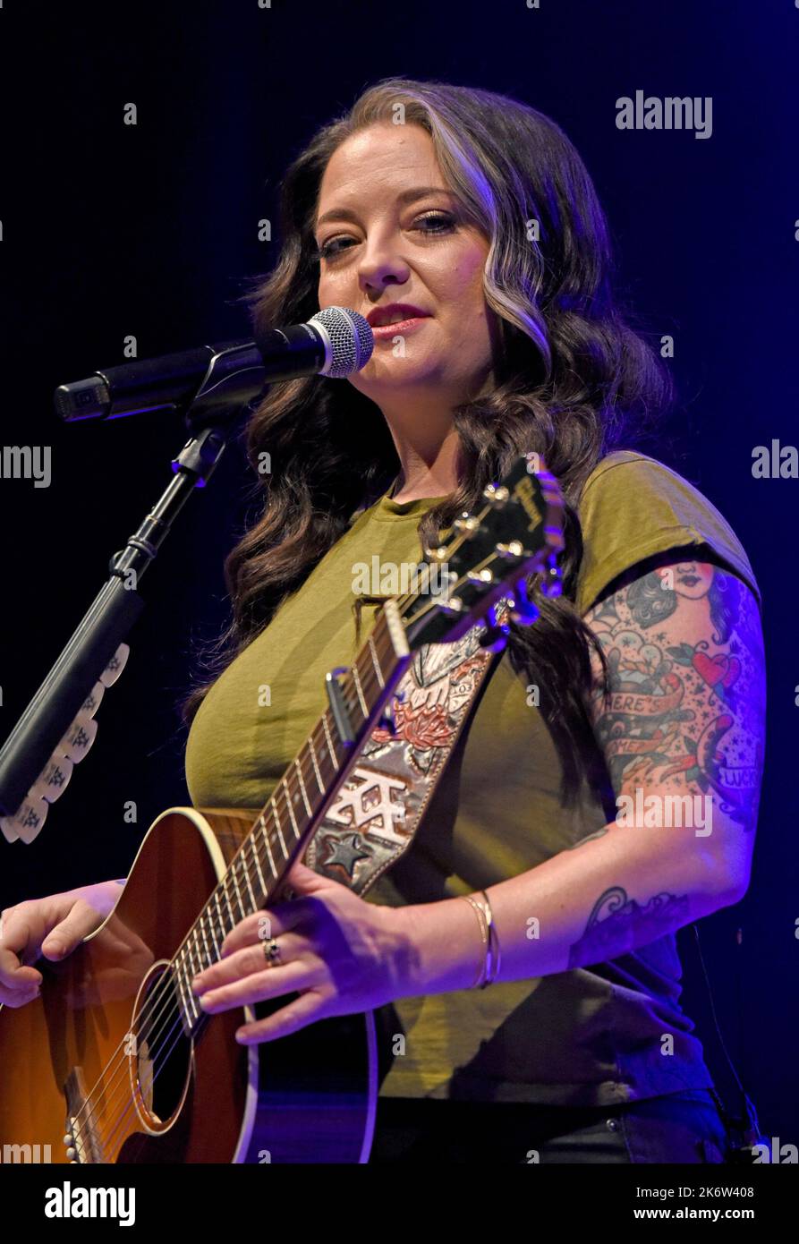 Hiawassee, GA, USA. 15th Oct, 2022. Ashley McBryde on stage for Ashley