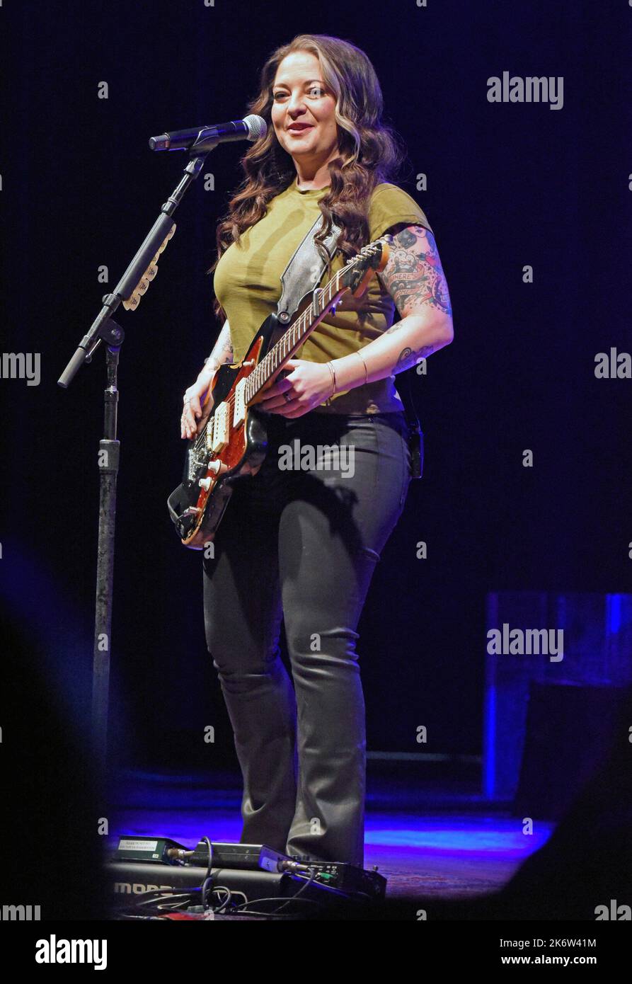 Hiawassee, GA, USA. 15th Oct, 2022. Ashley McBryde on stage for Ashley