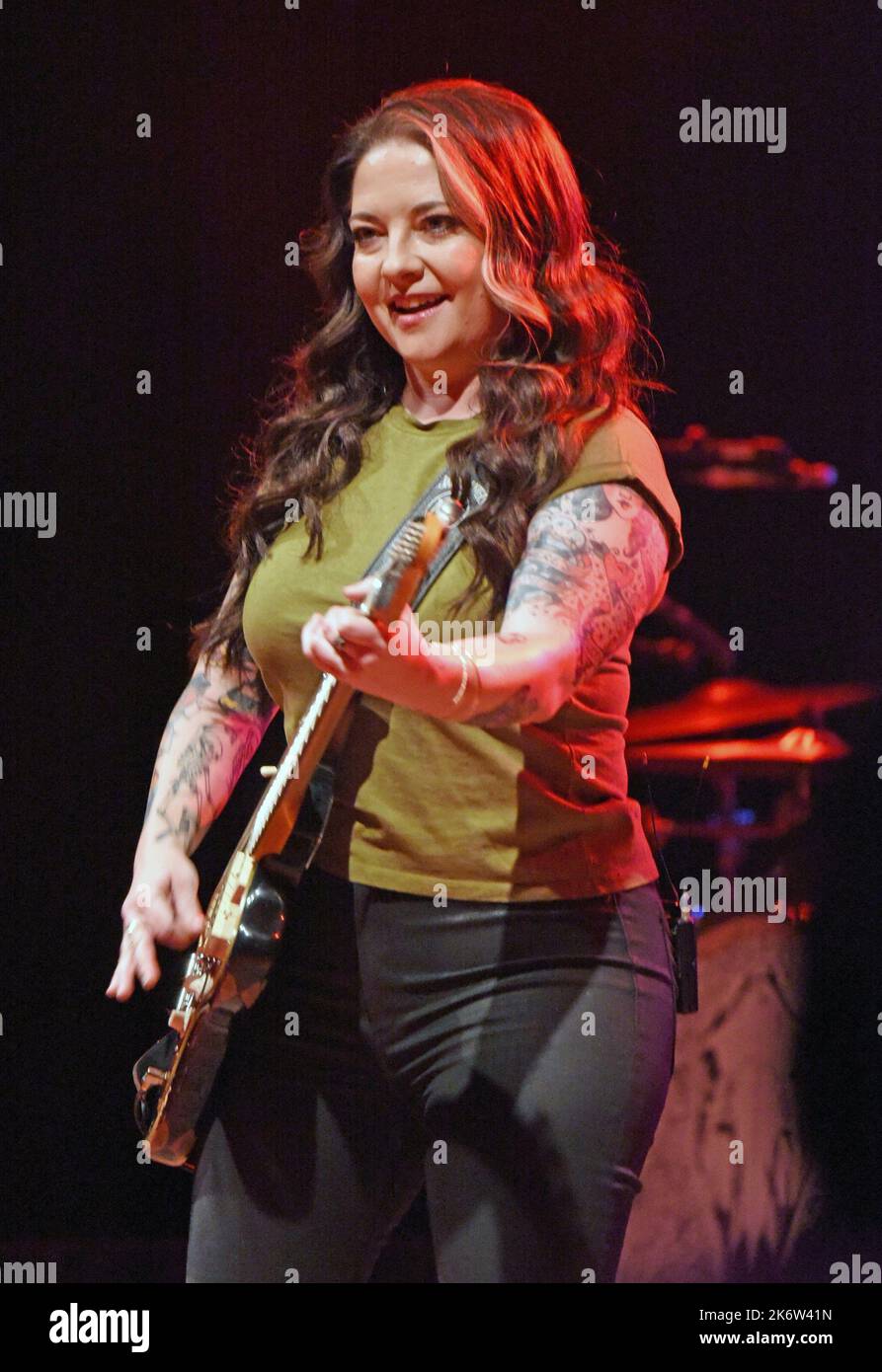 Hiawassee, GA, USA. 15th Oct, 2022. Ashley McBryde on stage for Ashley