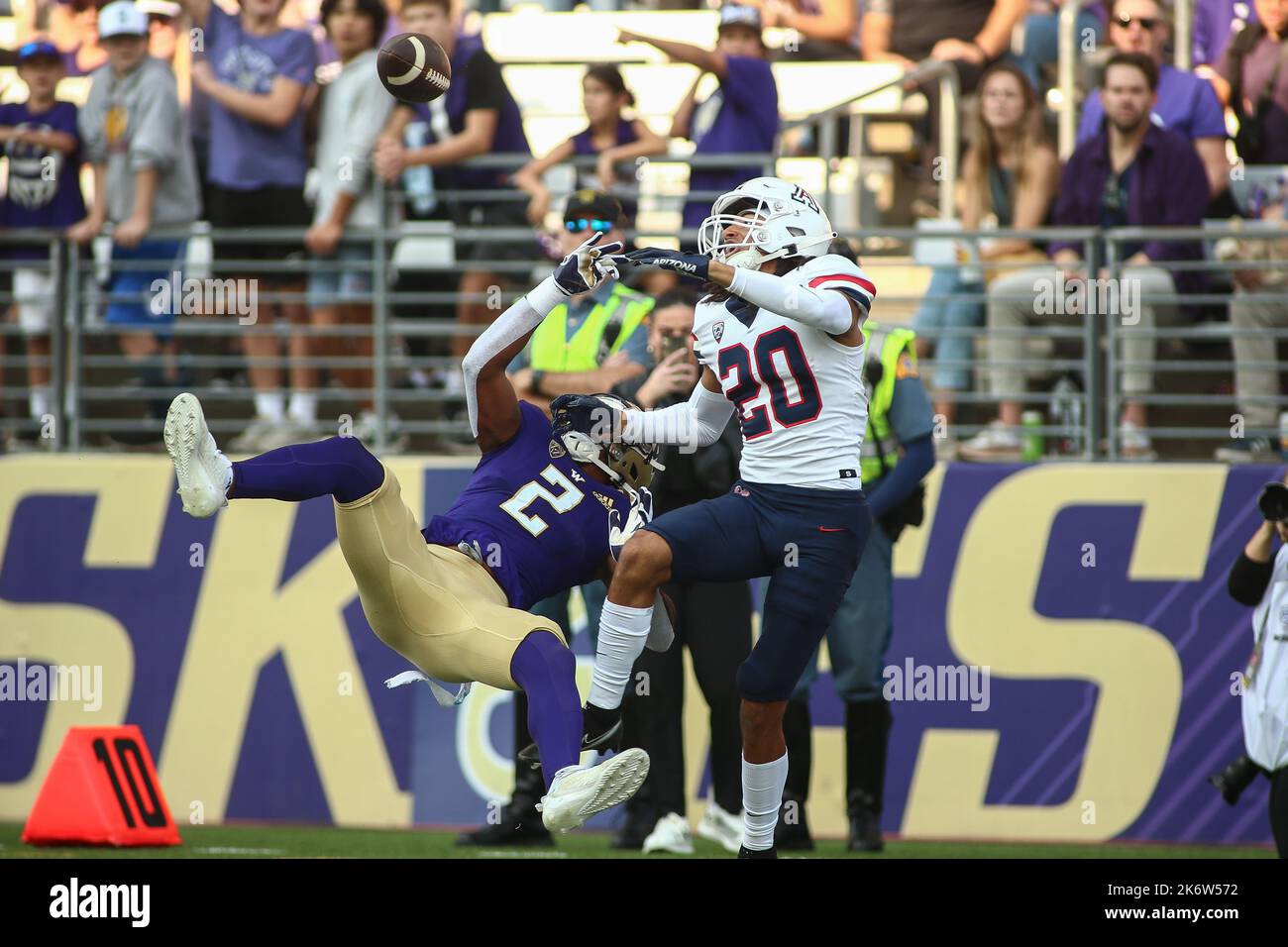 Seattle, WA, USA. 15th Oct, 2022. Washington Huskies wide receiver Ja
