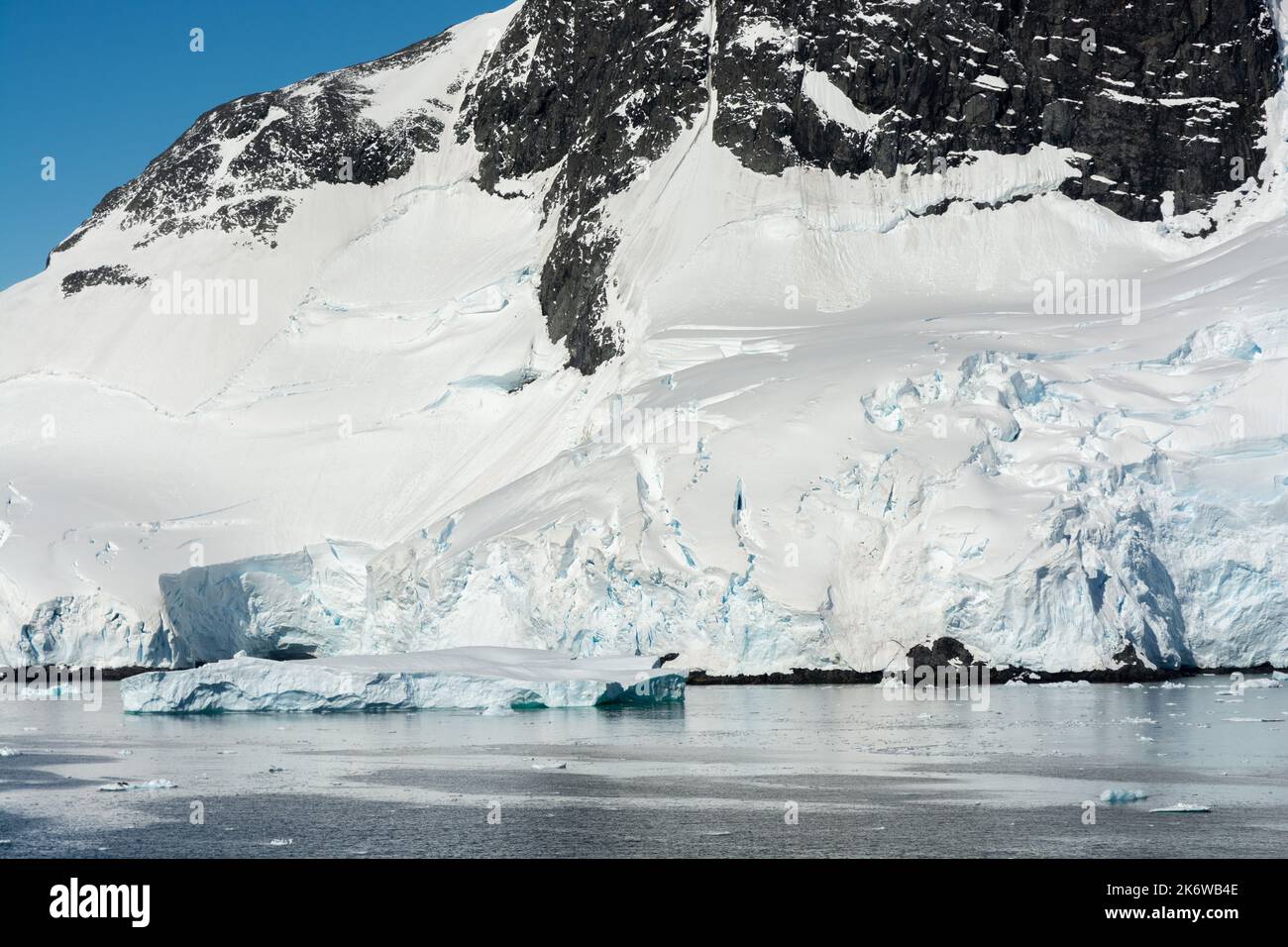 ice and snow detail on eastern shore of lemaire channel (kodak gap ...