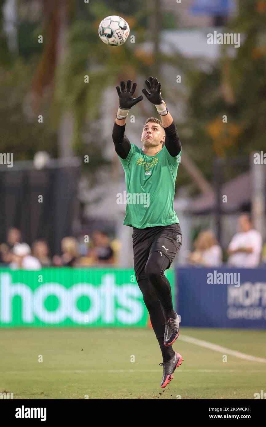 St. Petersburg, FL: Tampa Bay Rowdies goalkeeper Phil Breno (30) at pregame warmup drills during a USL soccer game against the New York Red Bulls II Stock Photo