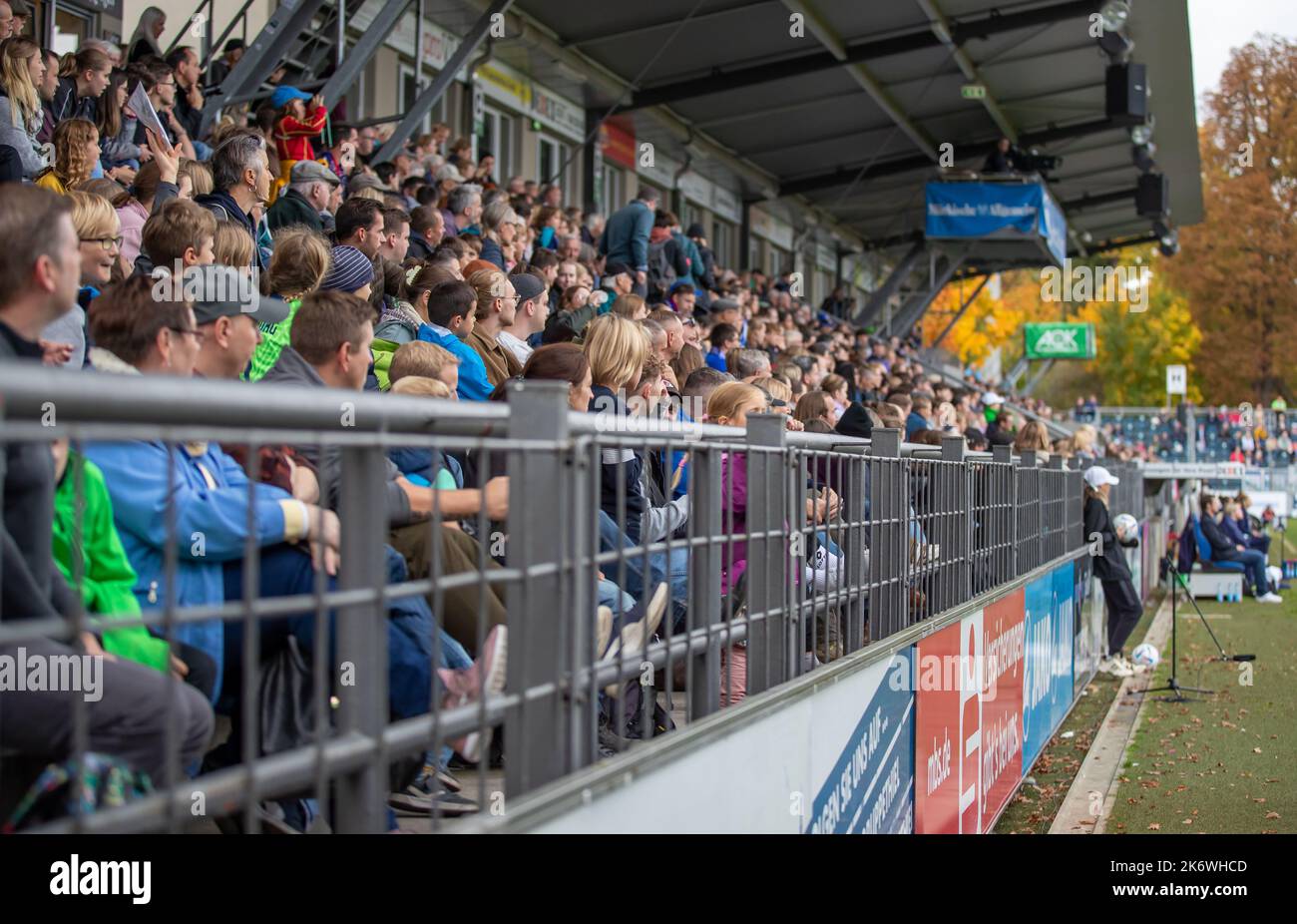 Potsdam, Germany. 15th Oct, 2022. Soccer, Women Bundesliga, Turbine Potsdam VfL Wolfsburg