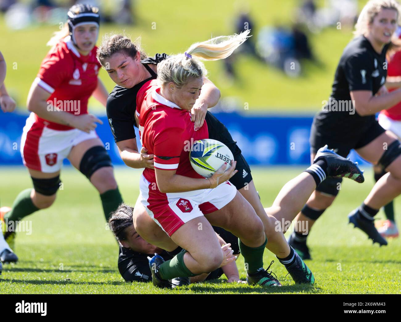 Wales' Kelsey Jones during the Women's Rugby World Cup pool A match at Waitakere Stadium, Auckland, New Zealand. Picture date: Sunday October 16, 2022. Stock Photo