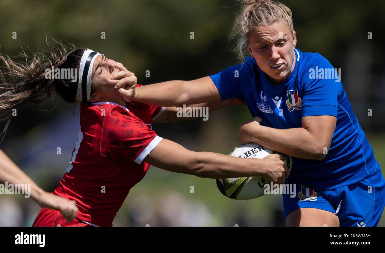Italy's Veronica Madia, right, and Canada's Julia Schell, left, during