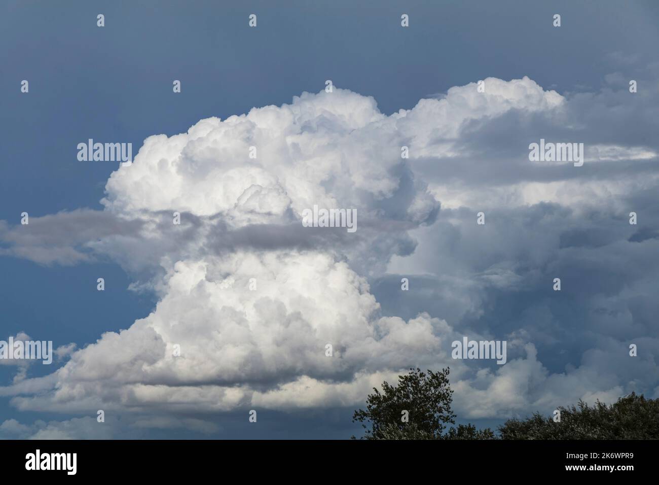 Cumulonimbus clouds over the Severn estuary Stock Photo