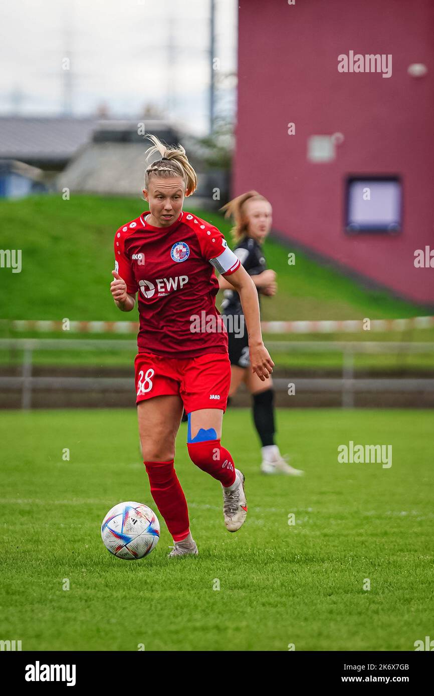 Andernach, Germany. 16th Oct, 2022. Andernach, Germany, October 16th 2022: Laura Lindner (38 Potsdam) during the 2. Frauen-Bundesliga match between SG 99 Andernach and Turbine Potsdam II at the Andernach Stadium in Andernach, Germany. (Norina Toenges/Sports Press Photo/SPP) Credit: SPP Sport Press Photo. /Alamy Live News Stock Photo