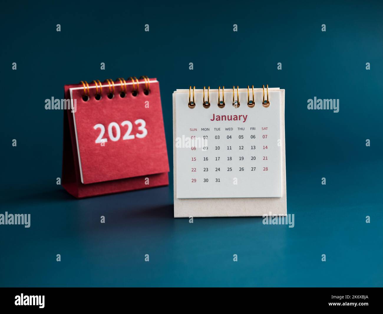 January 2023 calendar desk for the organizer to plan and reminder on ...