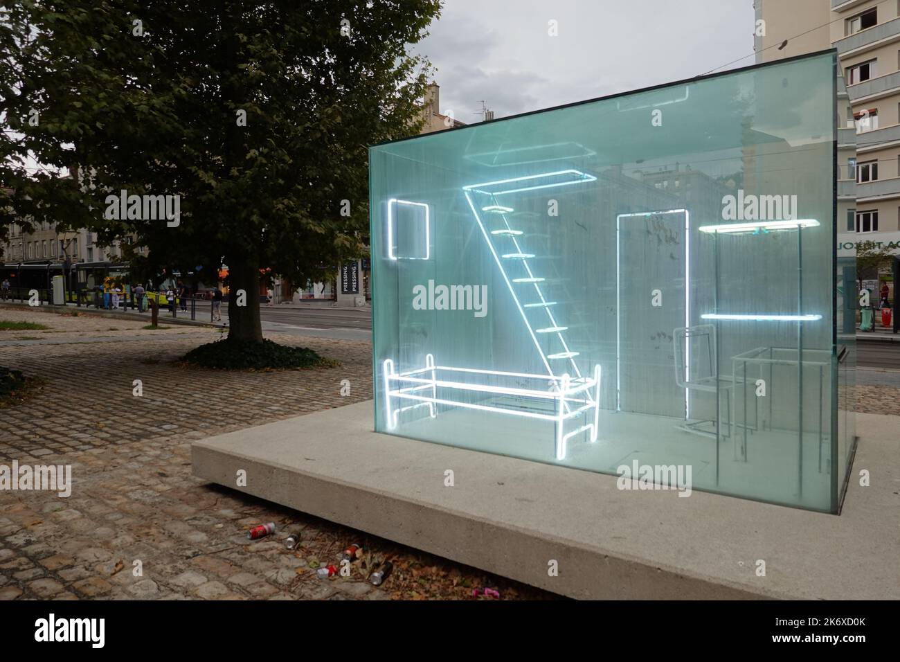 Gimme shelter hi-res stock photography and images - Alamy