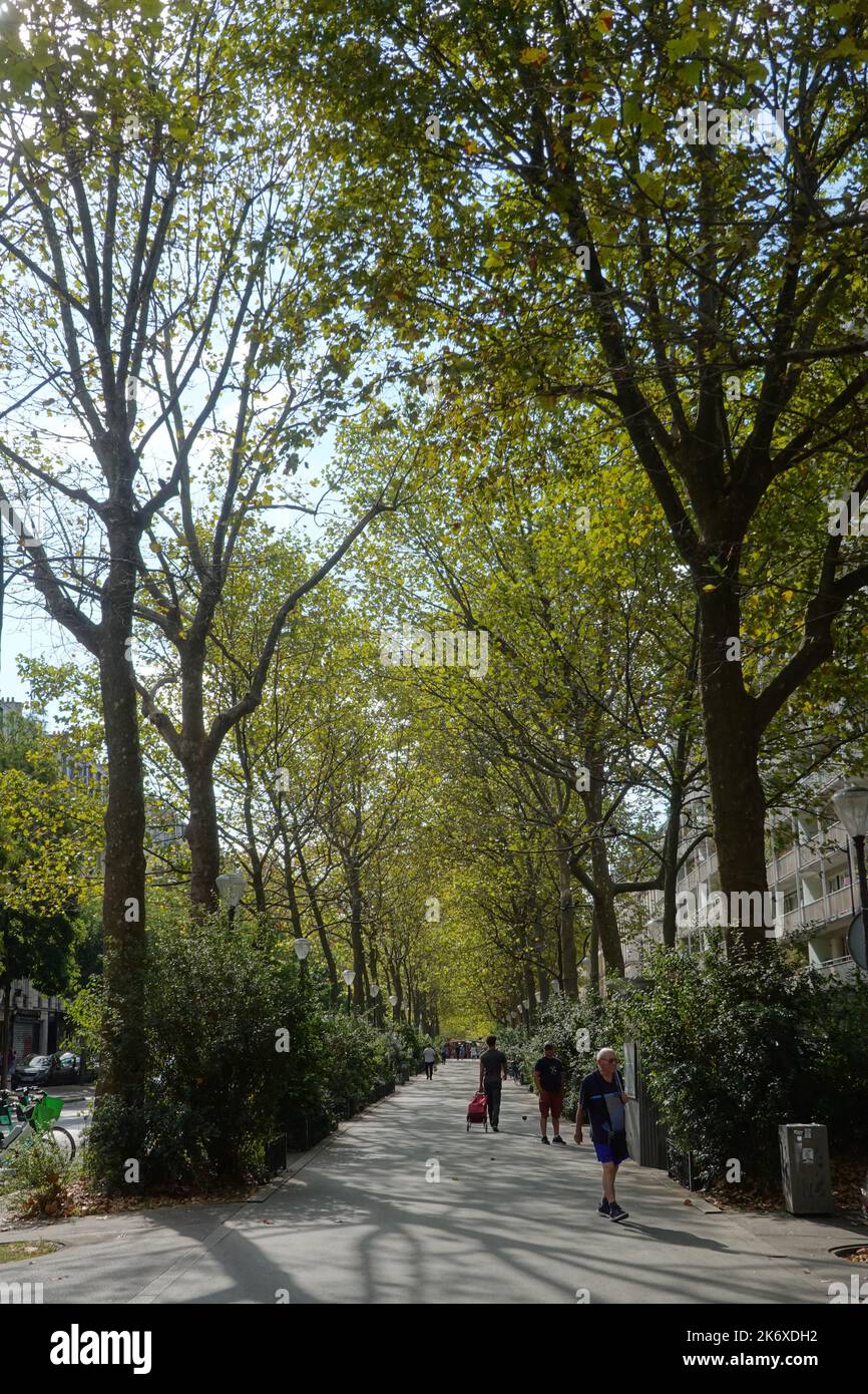 Paris, Boulevard de la Villette // Paris, Boulevard de la Villette Stock Photo Alamy
