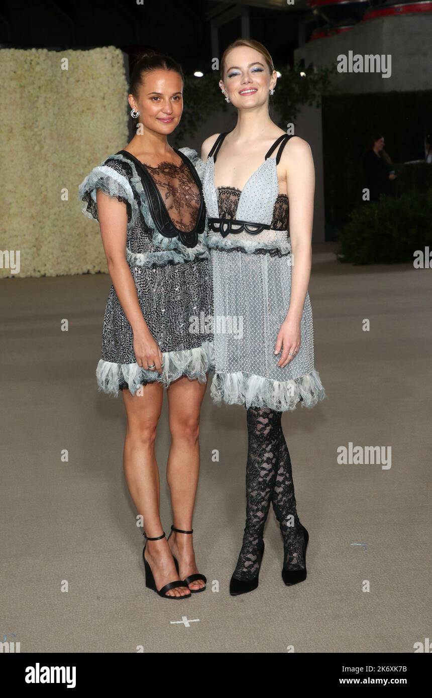 LOS ANGELES, CA - OCTOBER 15: Alicia Vikander, Emma Stone at the 2nd