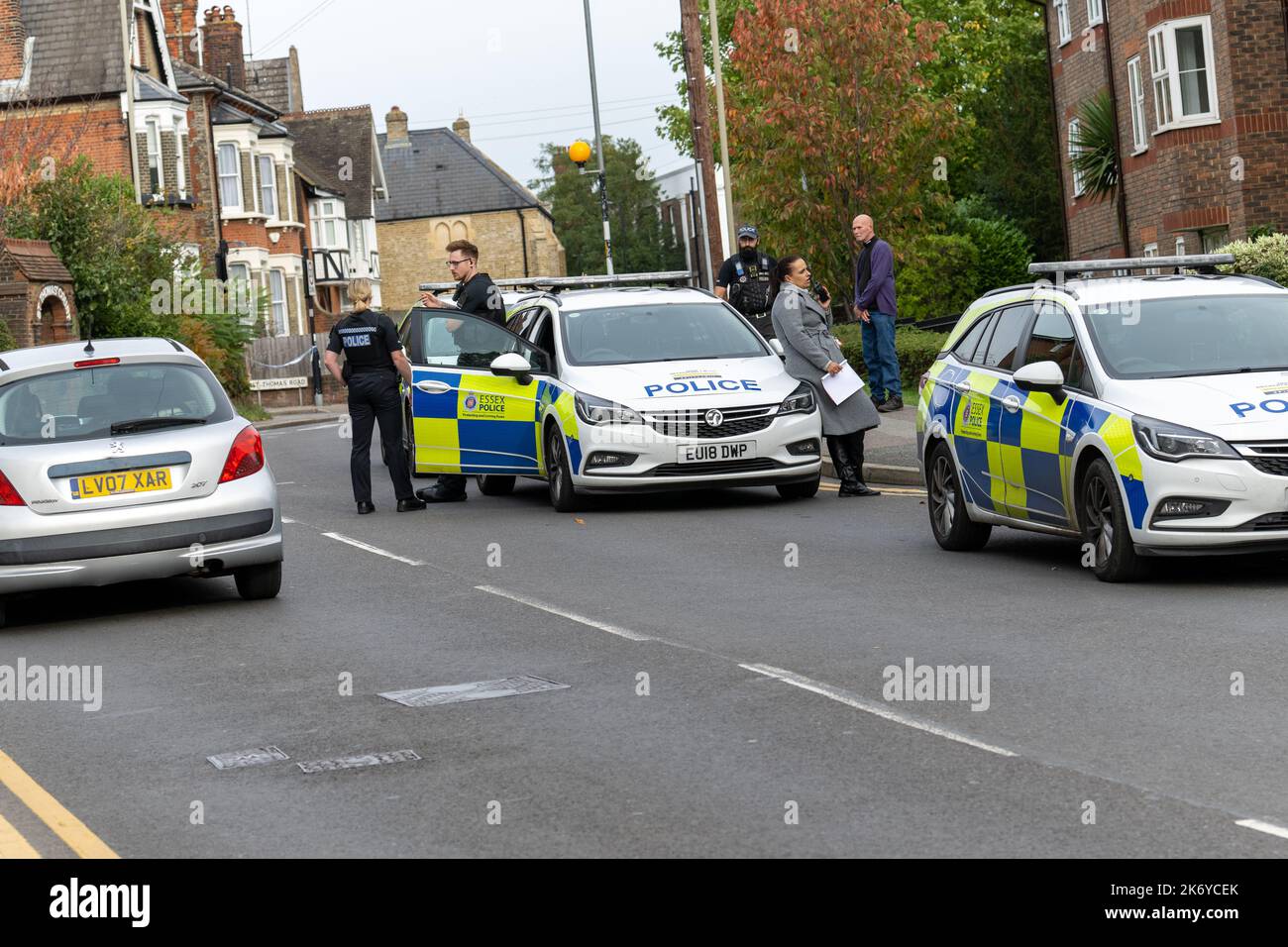 Brentwood Essex, UK. 16th Oct, 2022. Major Essex police incident Eastfield Road Brentwood Essex. Essex police have been approached for comment Credit: Ian Davidson/Alamy Live News Stock Photo